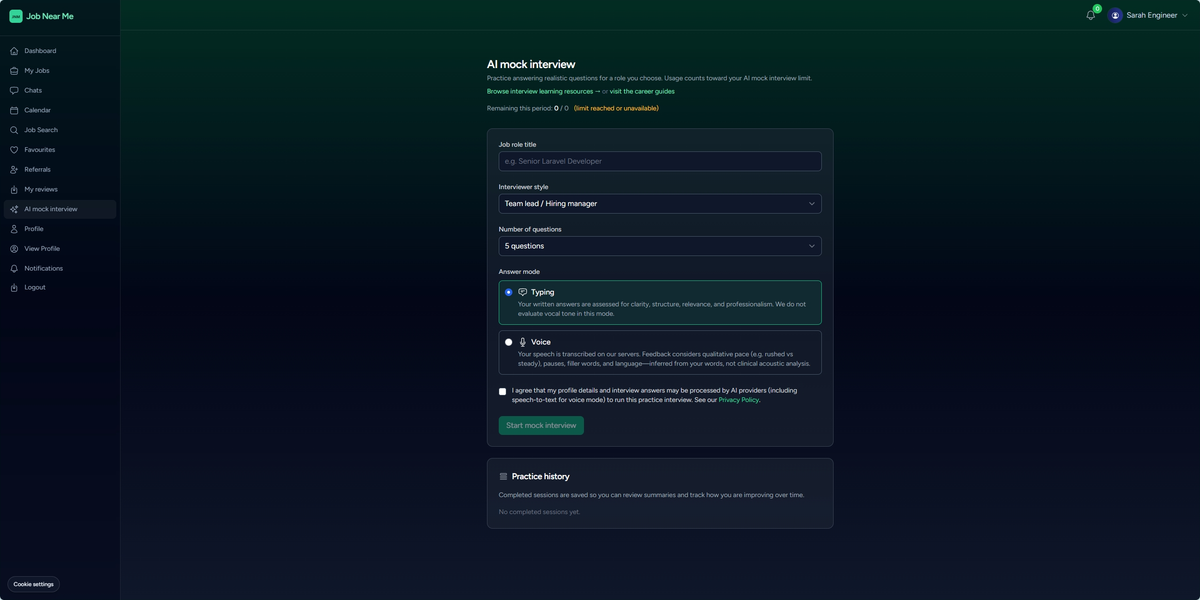 AI mock interview setup with role title, interviewer style, typing or voice answer modes, and start button
